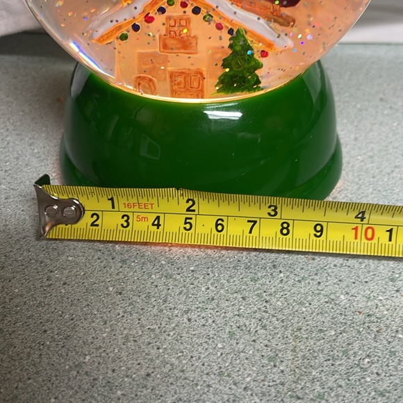 NIB seasons of cannon falls lighted water globe with Santa & reindeer - Picture 6 of 8